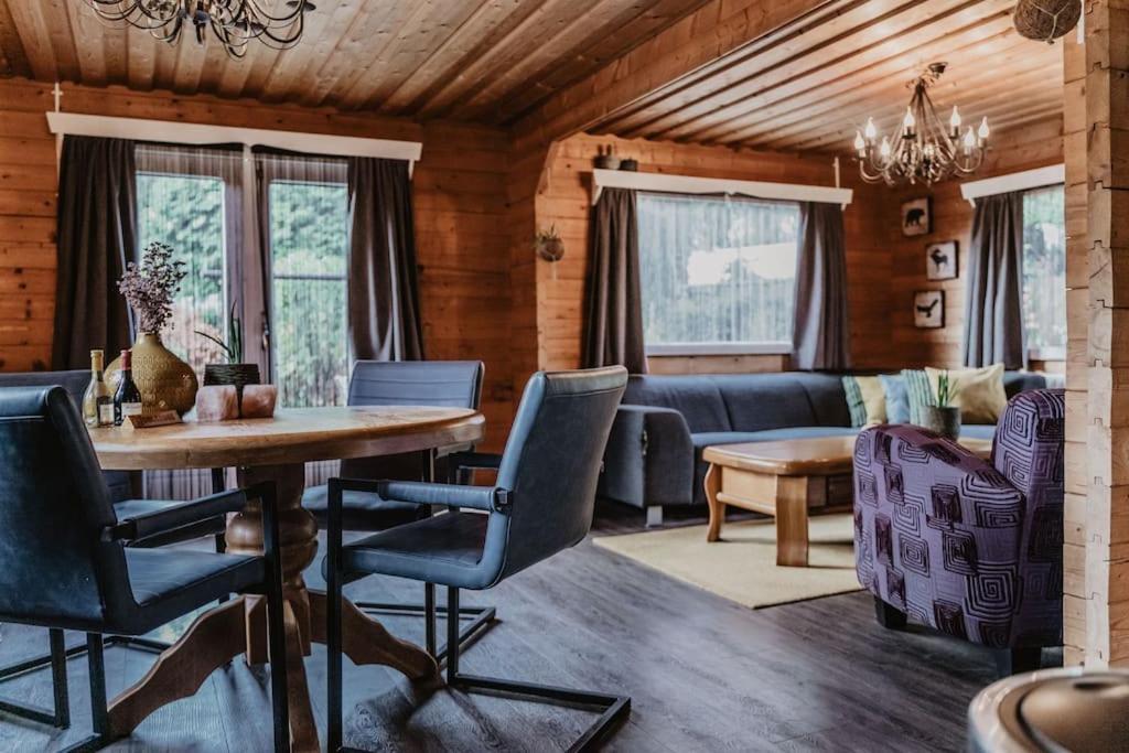 Cosy And Romantic Forest House Met Sauna Op De Veluwe Hébergement de vacances *
